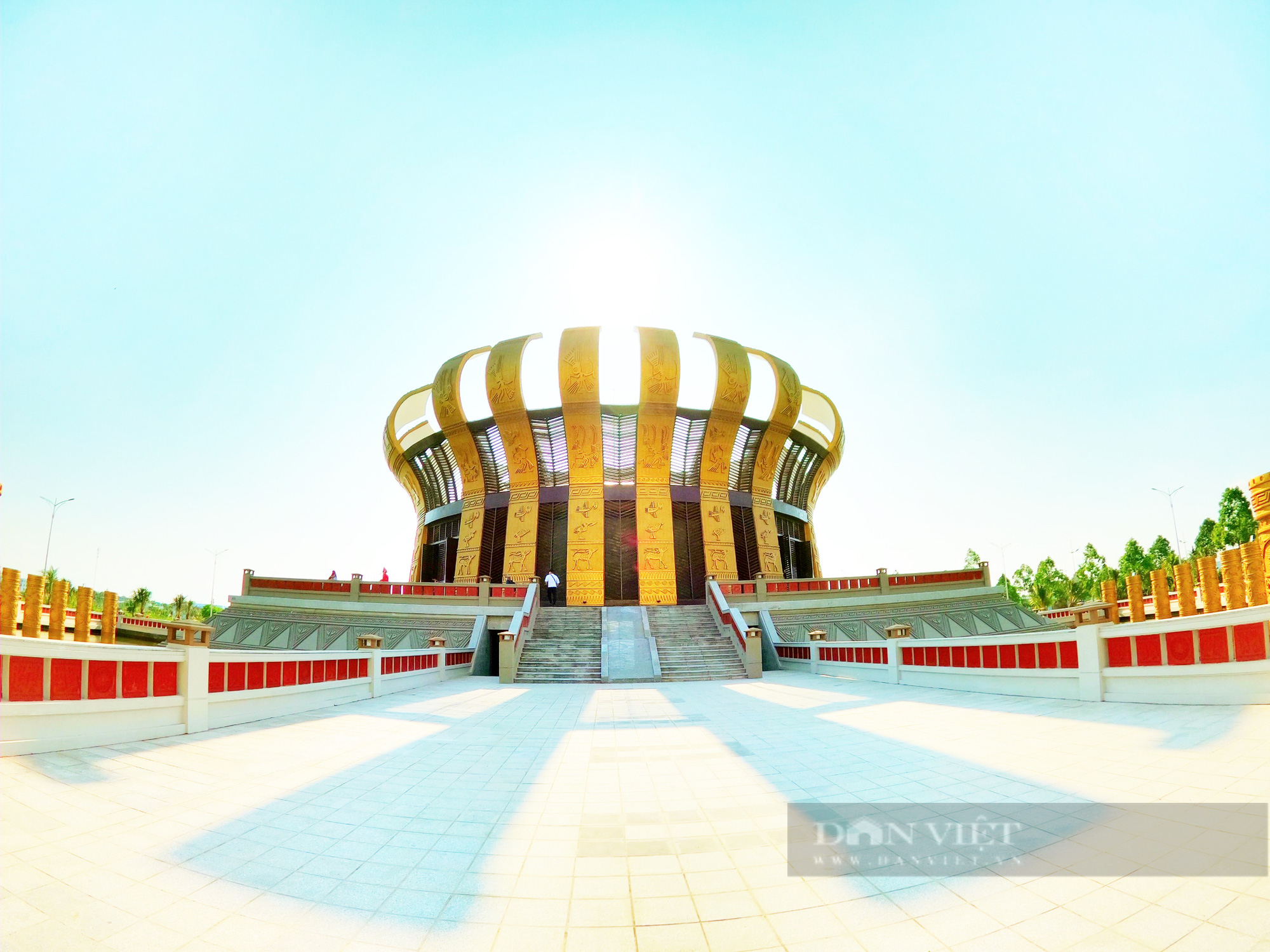 Cần Thơ: Toàn cảnh Đền thờ Vua Hùng gần 130 tỷ đồng sắp khánh thành - Ảnh 2.