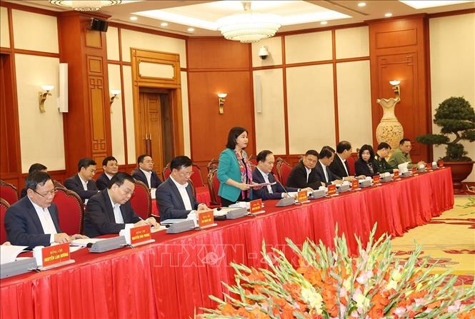 Tổng Bí thư Nguyễn Phú Trọng chủ trì họp Bộ Chính trị về phát triển Hà Nội - Ảnh 4.
