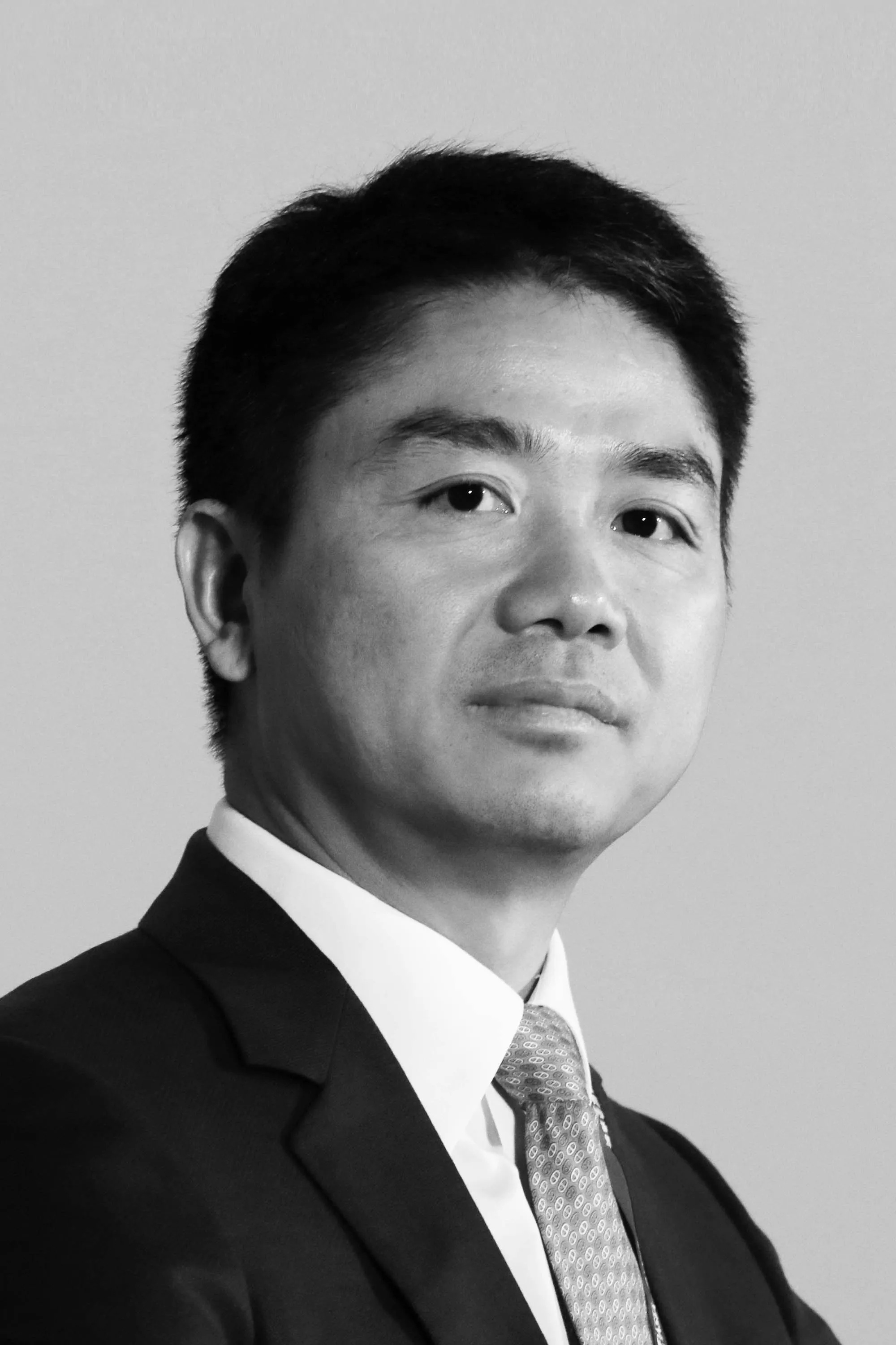 Tỷ phú sáng lập JD.com Richard Liu đã từ chức giám đốc điều hành của gã khổng lồ thương mại điện tử Trung Quốc, gia nhập một loạt các ông chủ công nghệ cao cấp, những người đã từ bỏ vai trò của họ tại các công ty mà họ thành lập. Ảnh: @AFP.