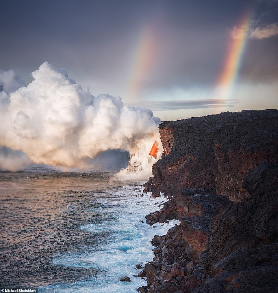 Núi lửa tuyệt đẹp tại Hawaii hút khách du lichj - Ảnh 1.