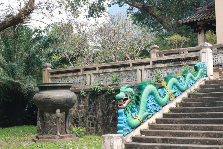 A special feature that few people know about 2 temples of Hung Kings in Ho Chi Minh City - Photo 4.