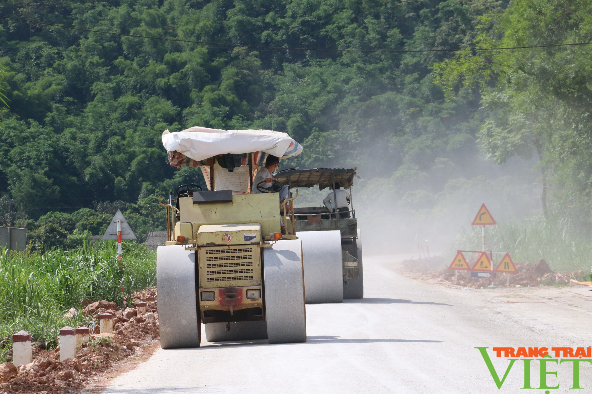 Huyện Mai Châu (Hoà Bình) đảm bảo an toàn các công trình giao thông - Ảnh 3.