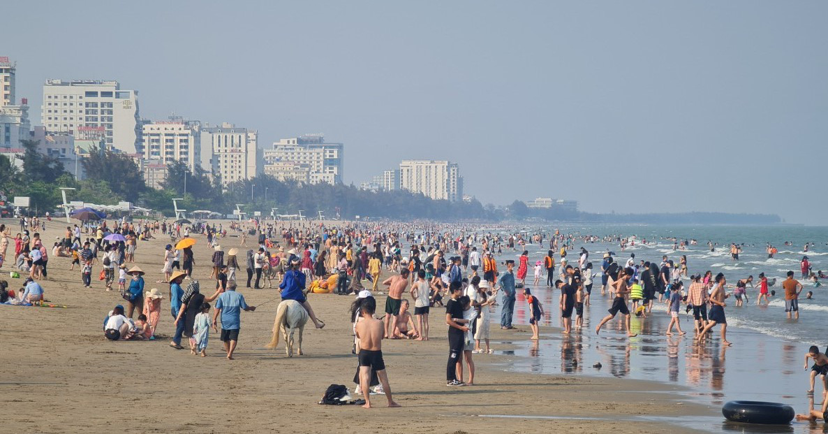 Thanh Hoa welcomes nearly 500,000 tourists during the Hung Kings Anniversary holiday