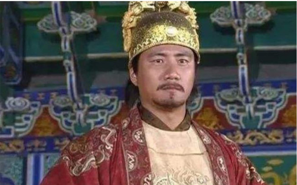 What sentence did Chu Doan Van say that made Chu Nguyen Chuong insist on passing the throne?