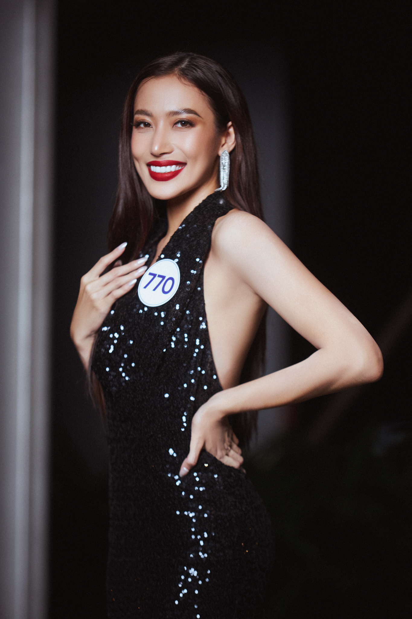 Top 70 Hoa hậu Hoàn vũ Việt Nam 2022 trước bán kết: BTV Đài ANTV, nữ tiếp viên trưởng &quot;chốt sổ&quot; thí sinh đẹp nhất? - Ảnh 2.