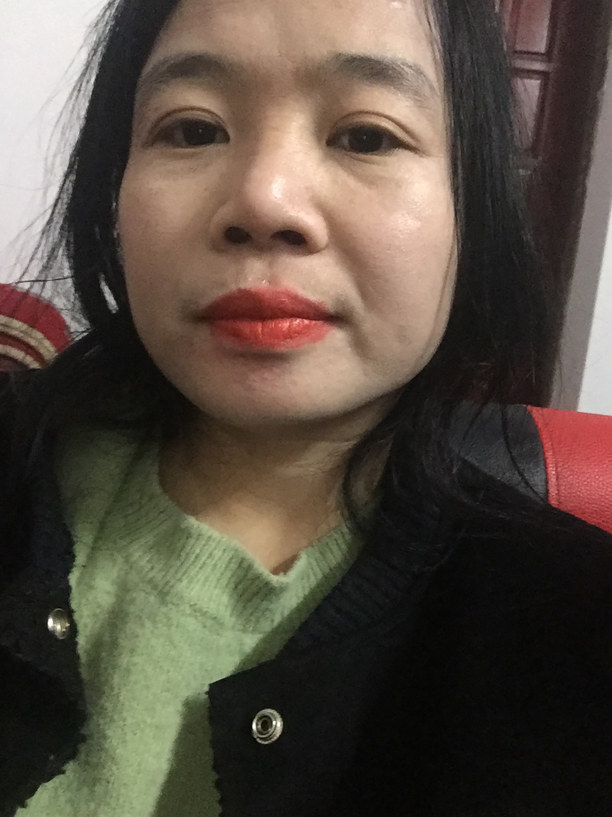 Khởi tố nữ nghi phạm đâm chết chủ shop quần áo ở Bắc Giang - Ảnh 1.