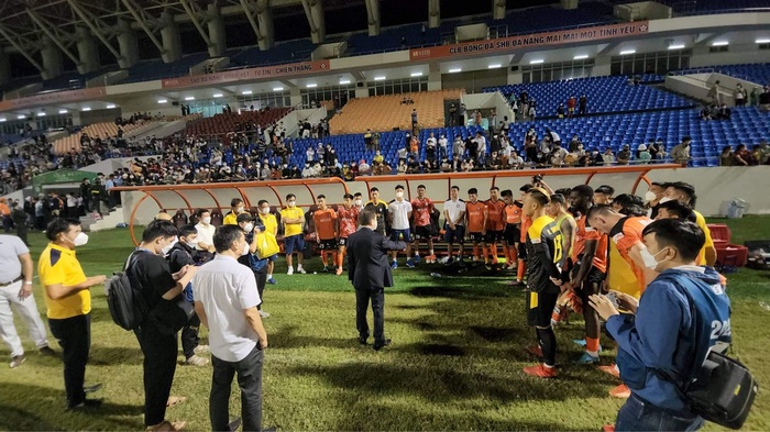 Thua ngược Hà Nội FC, Đà Nẵng vẫn nhận thưởng từ... bầu Hiển - Ảnh 1.