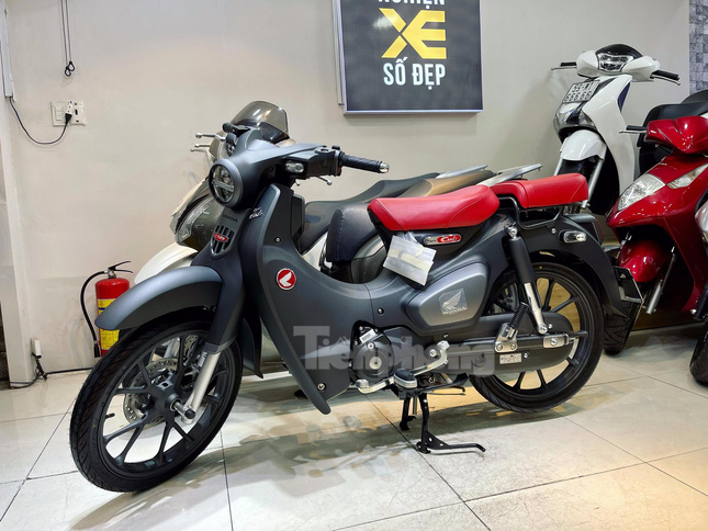 Honda Super Cub C125 biển 'sảnh' tiến giá gần nửa tỷ - Ảnh 2.