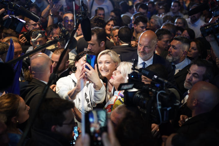 Bầu cử Pháp: Ứng viên Le Pen đang khiến NATO bất an - Ảnh 2.