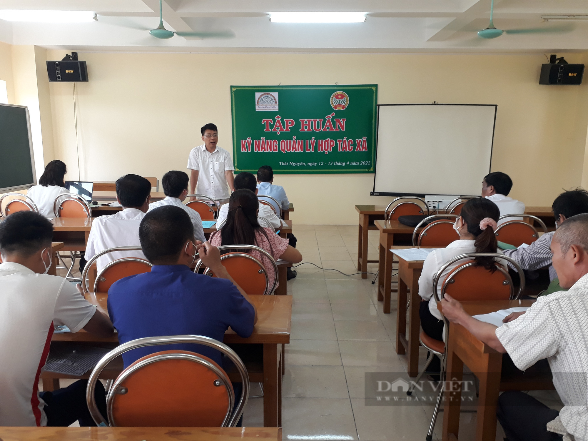 Hội nông dân Thái Nguyên phối hợp tập huấn Kỹ năng quản lý Hợp tác xã - Ảnh 1.