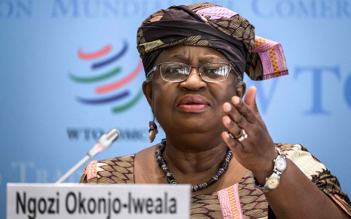 Ngozi Okonjo-Iweala đã kêu gọi các hành lang nhân đạo cho phép ngũ cốc rời khỏi Ukraine, bằng xe tải hoặc tàu và để nông dân có thể làm việc. Ảnh: @Fabrice Coffrini / AFP / Getty Image.