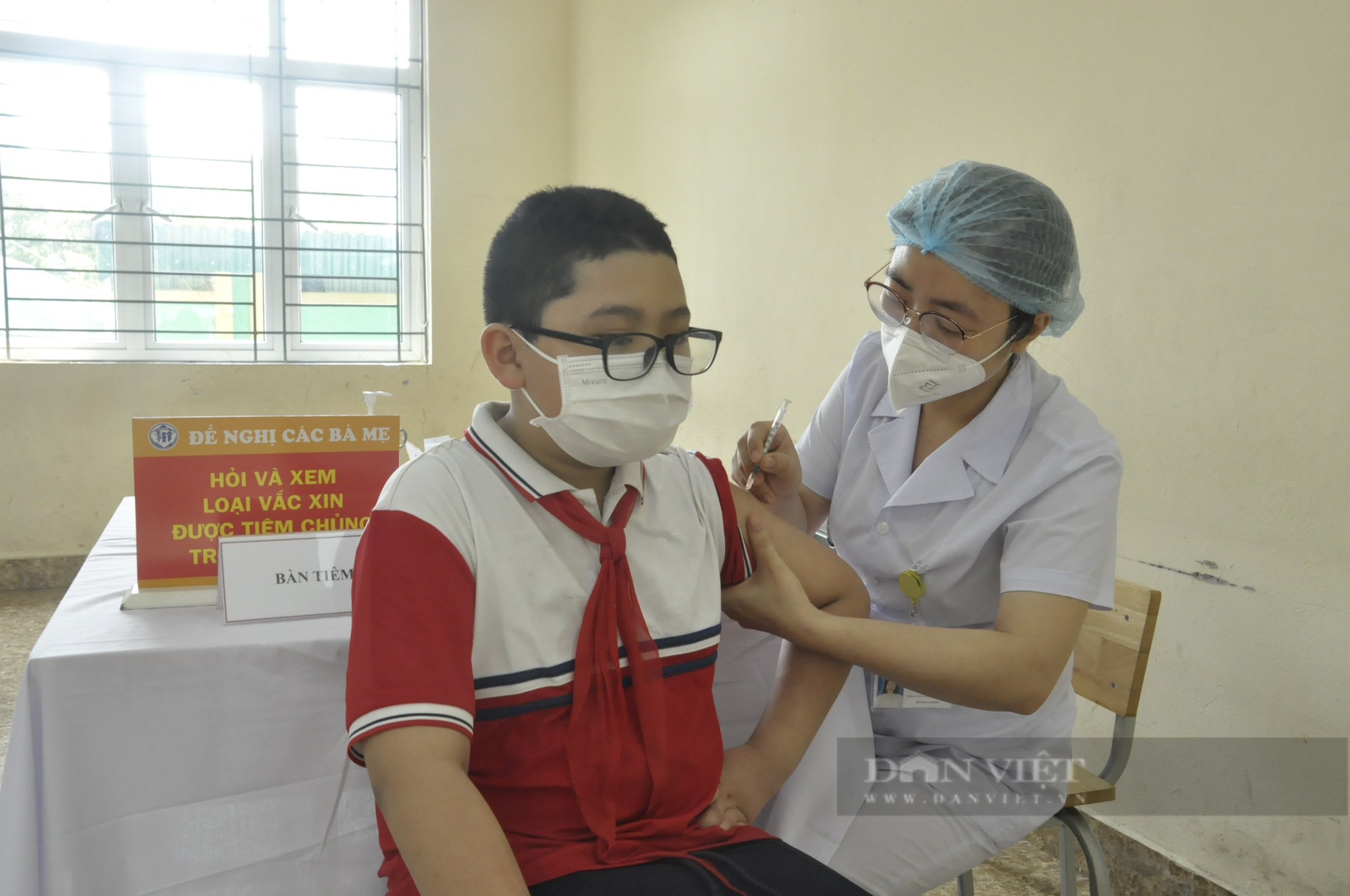 Quảng Ninh tiêm vaccine phòng Covid-19 cho trẻ từ 5 đến dưới 12 tuổi - Ảnh 7.