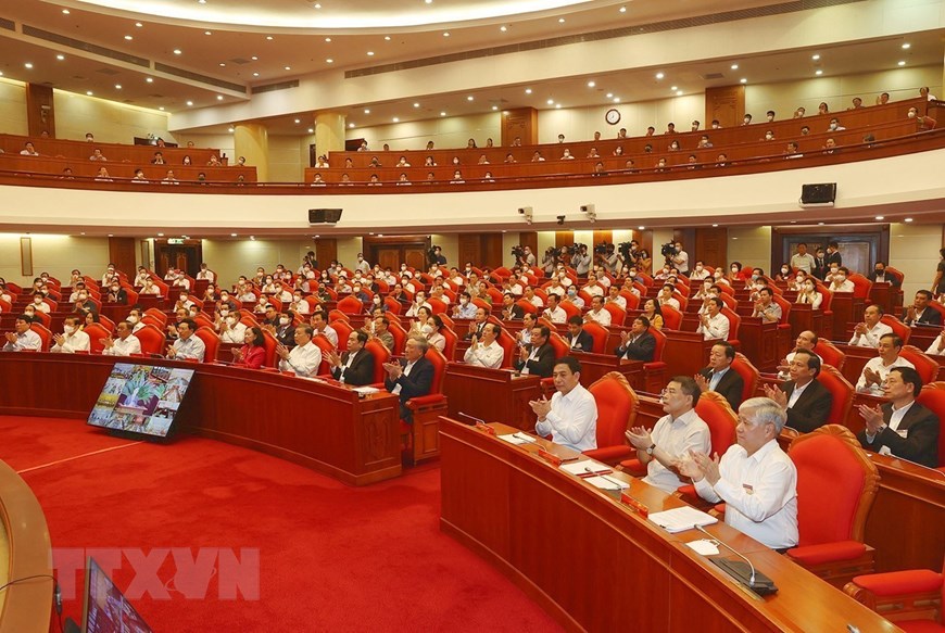 Bộ Chính trị tổ chức Hội nghị quán triệt và triển khai Nghị quyết 11 - Ảnh 3.
