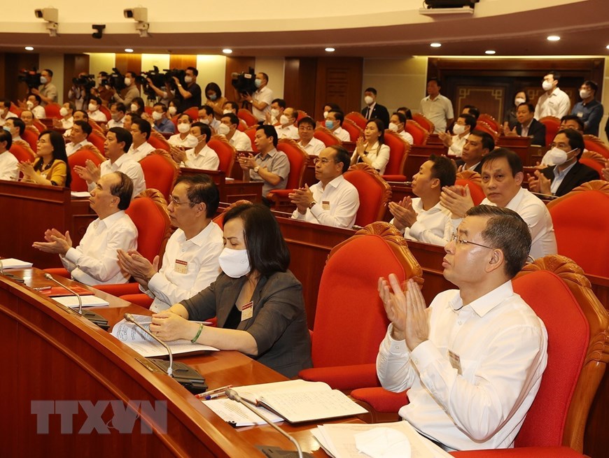 Bộ Chính trị tổ chức Hội nghị quán triệt và triển khai Nghị quyết 11 - Ảnh 5.