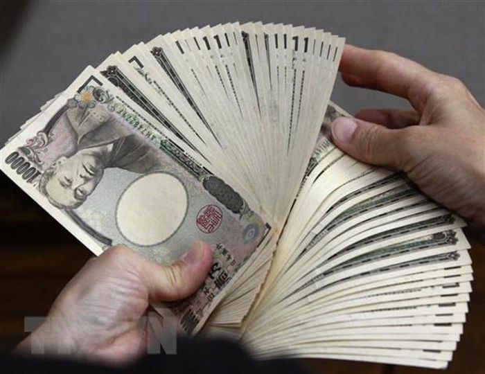 Đồng yen Nhật giảm xuống mức thấp trong 20 năm qua - Ảnh 1.