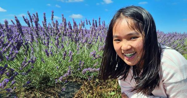 Cô bé gốc Việt 11 tuổi trúng tuyển đại học, phá kỷ lục của chị gái  - Ảnh 2.