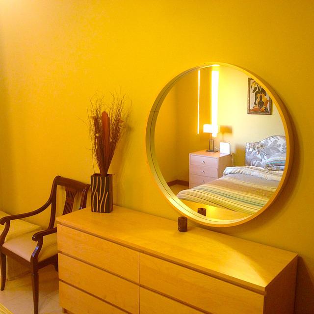 Set the right feng shui mirror so as not to affect the family fortune - Photo 2.