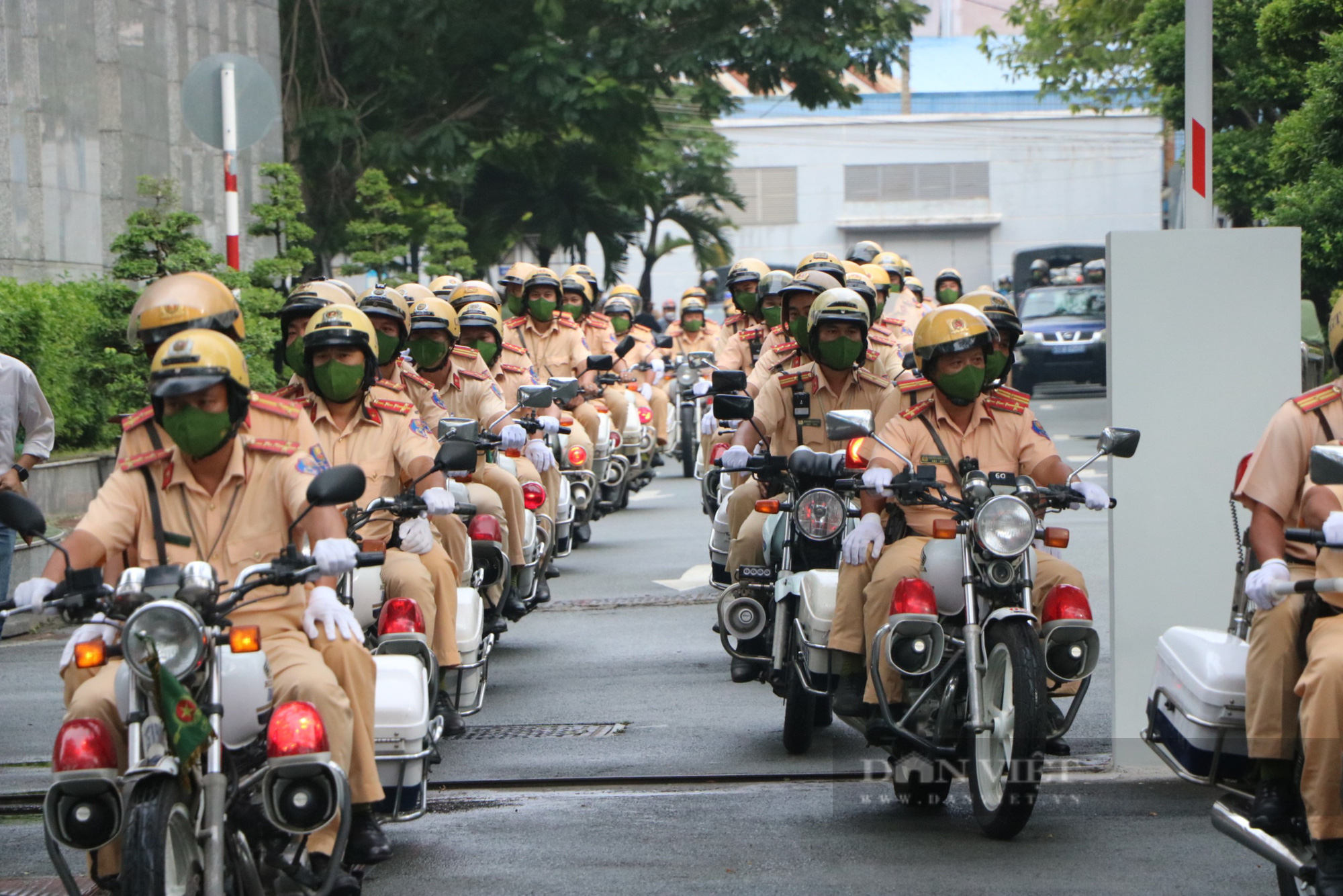 TP.HCM: CSGT ra quân đảm bảo an toàn giao thông dịp lễ và Đại hội thể thao Đông Nam Á - Ảnh 3.