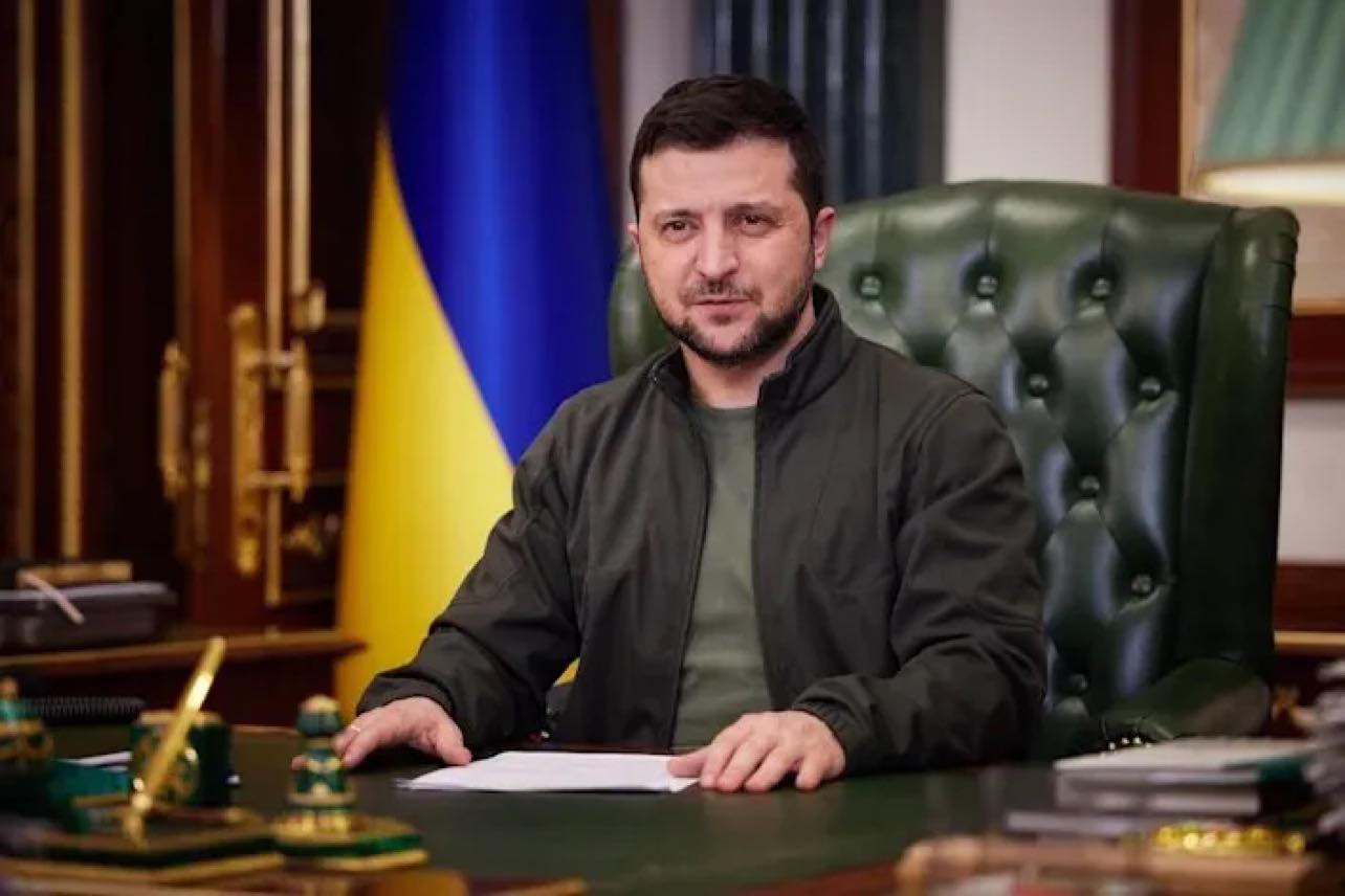 Mr. Zelensky asks for a huge amount of aid to Ukraine every month - Photo 1.