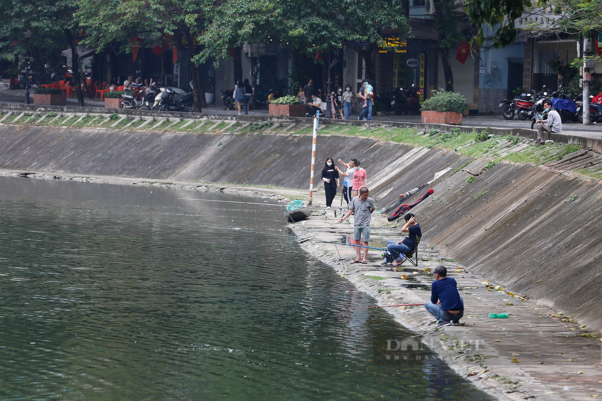 Cận cảnh khu vực hồ Ngọc Khánh sắp được Hà Nội triển khai thành phố đi bộ - Ảnh 7.