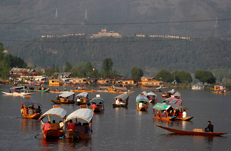 Ấn Độ: Bùng nổ du lịch tới điểm đến đầy mê hoặc Jammu và Kashmir  - Ảnh 2.