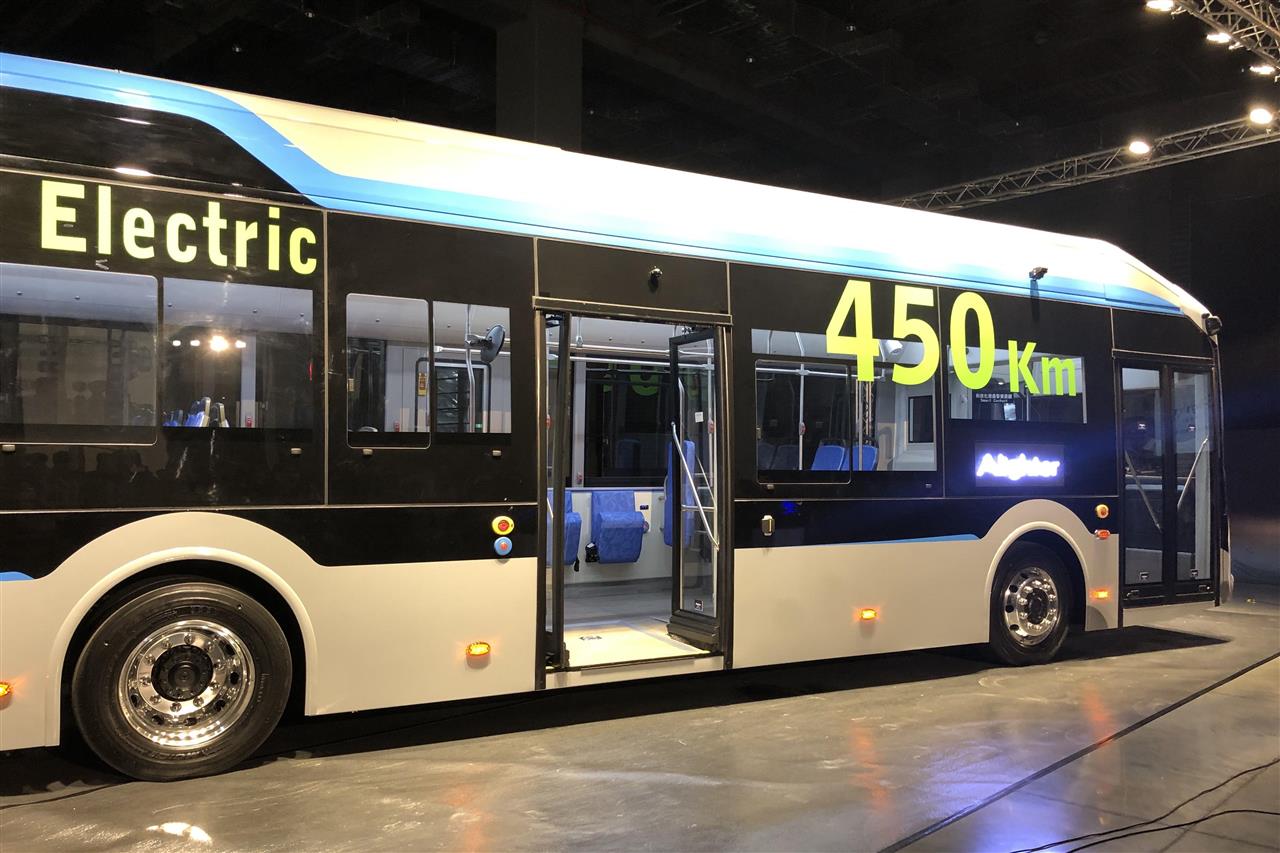 Taiwan equips new public electric bus 