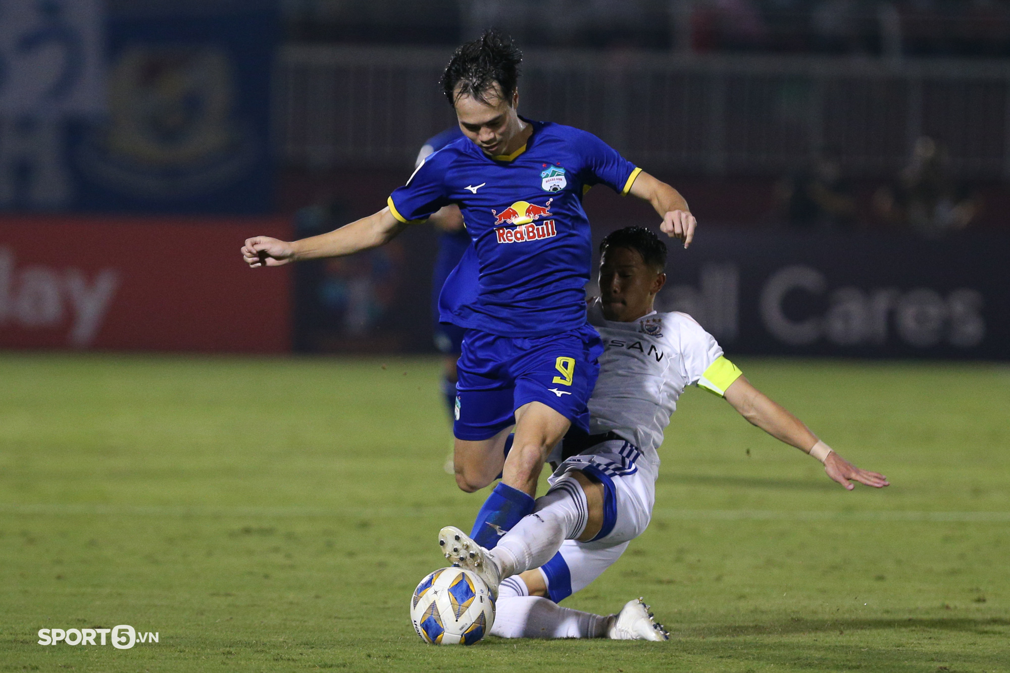 Xuan Truong played fair-play even though the home team was leading in the AFC Champions League - Photo 5.