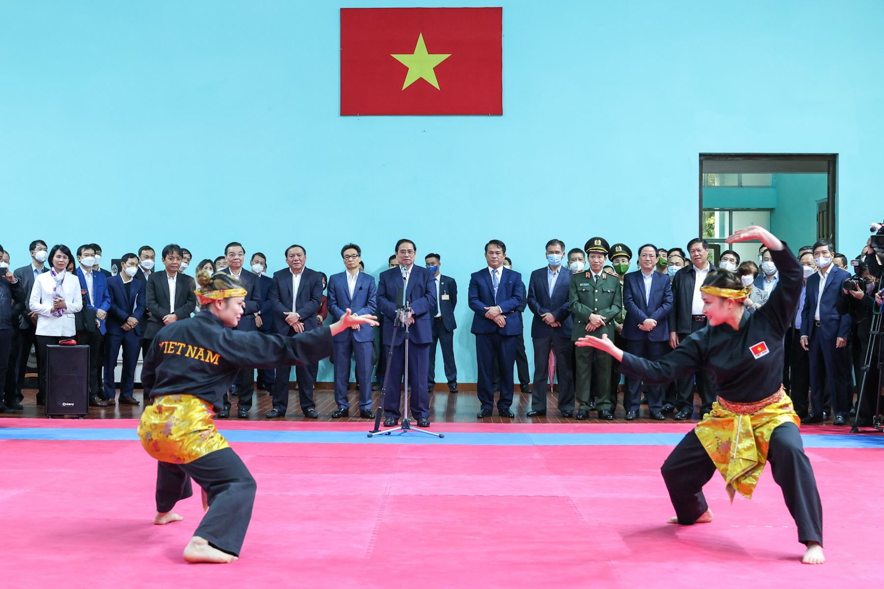 Thủ tướng động viên đoàn TTVN, kiểm tra công tác chuẩn bị SEA Games 31 - Ảnh 12.