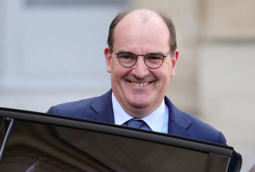 Thủ tướng Pháp tuyên bố cuộc bầu cử tổng thống vẫn đang diễn ra &quot;cực kỳ gay cấn&quot; - Ảnh 1.