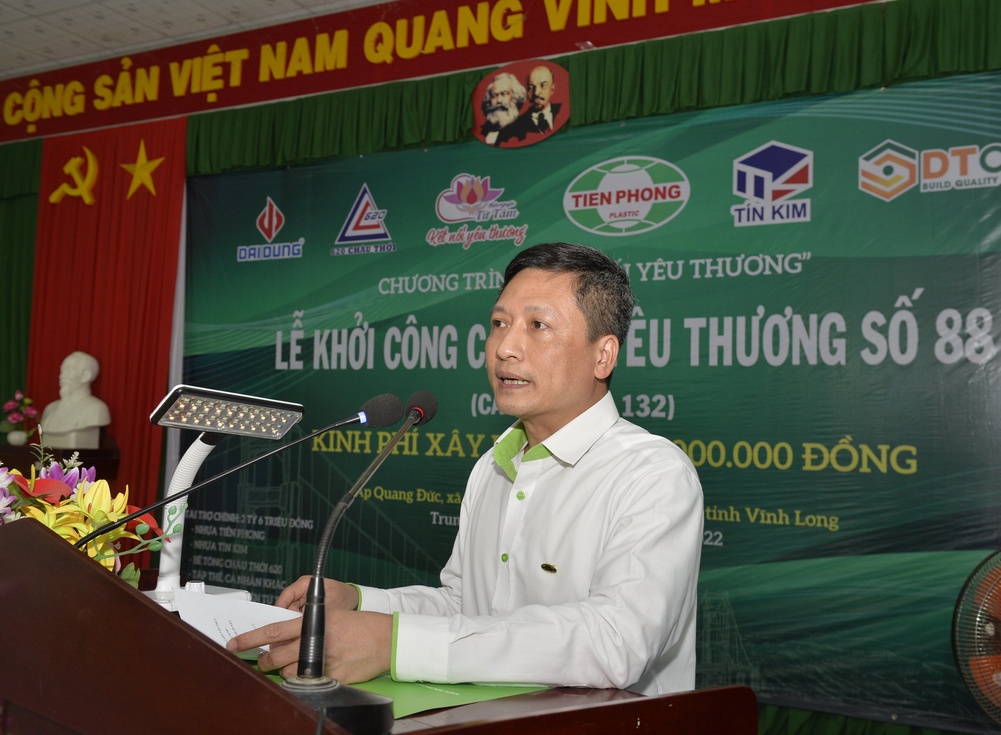 kỷ niệm 100 năm ngày sinh của Cố Thủ tướng Võ Văn Kiệt: Nhựa Tiền Phong khởi công Cầu nối yêu thương số 88  - Ảnh 2.