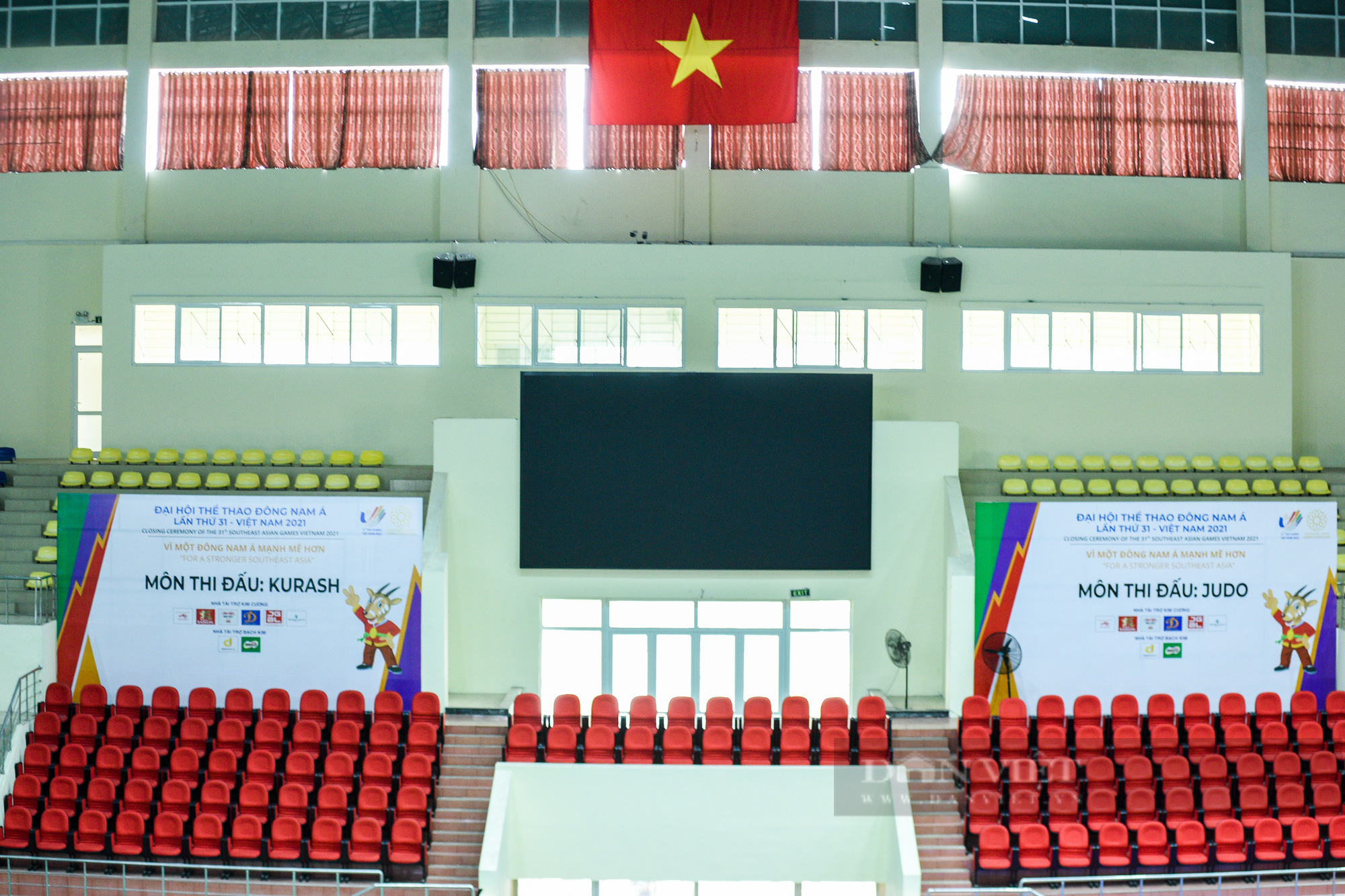 Cận cảnh nhà thi đấu Hoài Đức đã sẵn sàng cho SEA Games 31 - Ảnh 7.