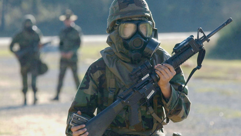Mỹ xác nhận cung cấp cho Ukraine thiết bị để đề phòng mối đe dọa từ vũ khí hóa học - Ảnh 1.