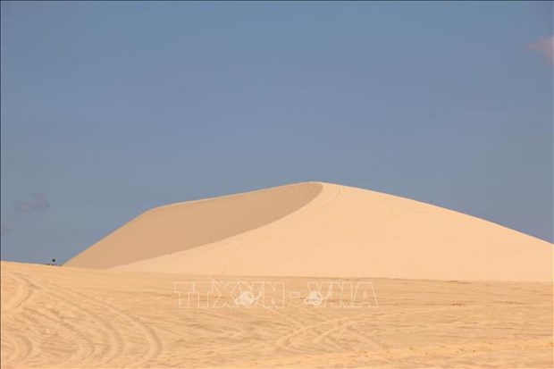 Đồi cát trắng ở một xã của Bình Thuận có gì mà vạn người mê, gọi là &quot;Tiểu sa mạc Sahara&quot;? - Ảnh 4.