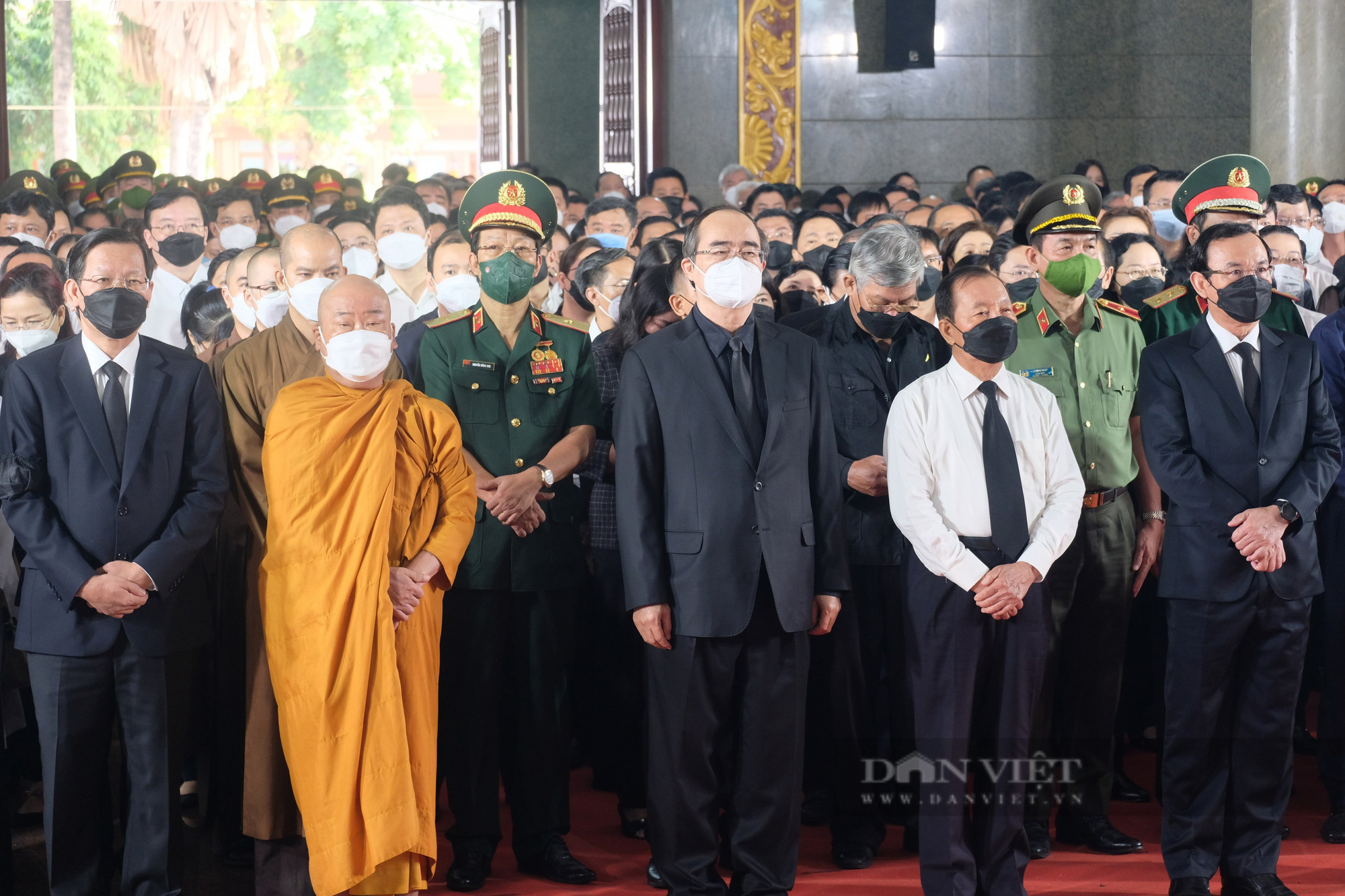 Ảnh: Toàn cảnh lễ tang Phó Chủ tịch thường trực UBND TP.HCM Lê Hòa Bình - Ảnh 2.