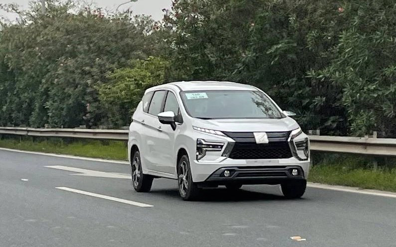 Close-up video of Mitsubishi Xpander 2022, upgraded to test run in Vietnam, coming soon to compete with Toyota Veloz Cross