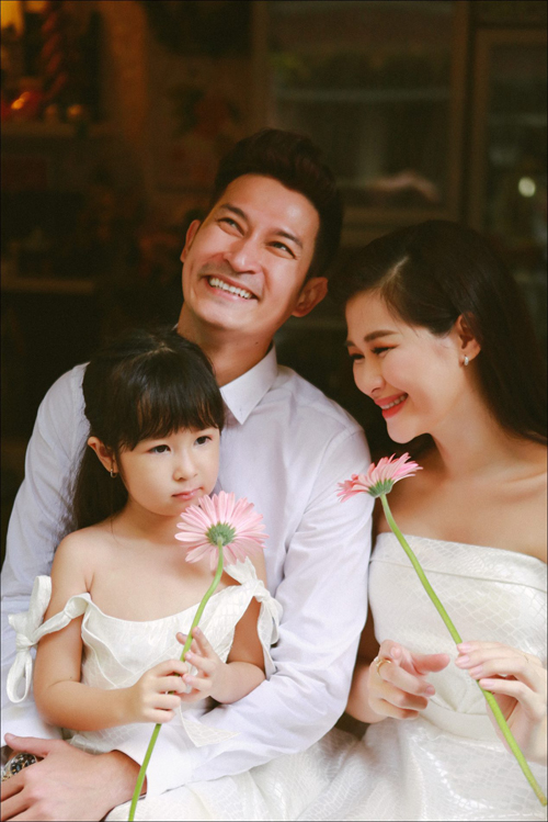Vietnamese beauties do not wear wedding dresses but still live happily - Photo 5.