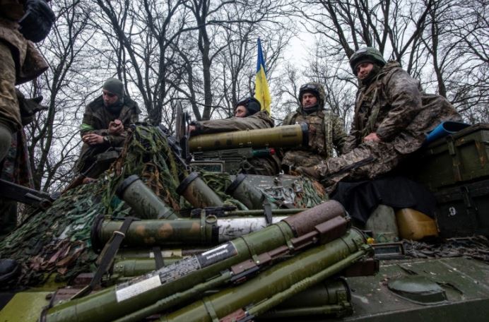 Mỹ bắt đầu đợt &quot;tập huấn đặc biệt&quot; cho lực lượng Ukraine - Ảnh 1.