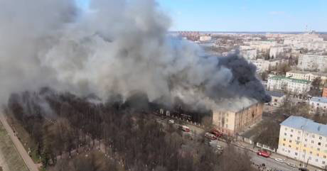 A large fire broke out at a Russian military research facility, causing many casualties