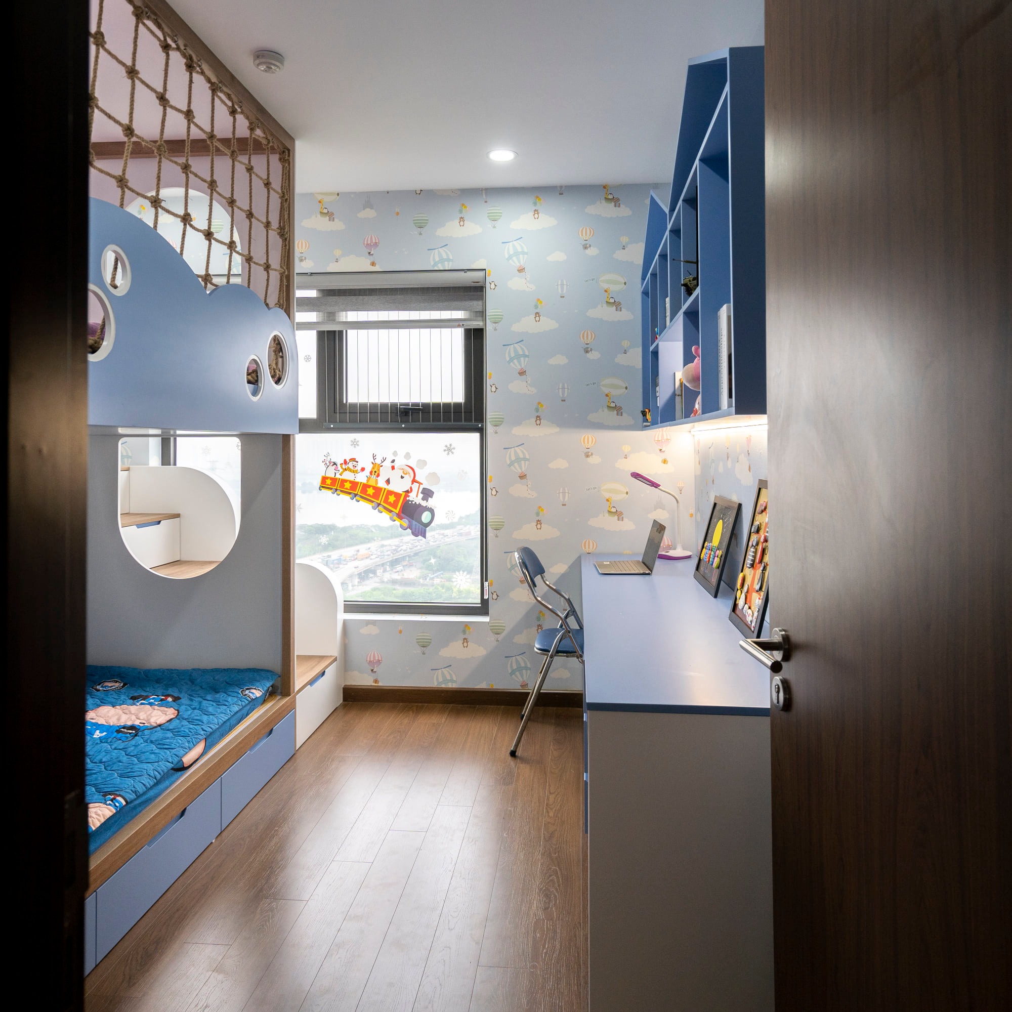 Mẫu nhà đẹp năm 2022: Mê mẩn căn hộ 99m2 theo phong cách color block của cặp vợ chồng trẻ Hà Thành - Ảnh 6.