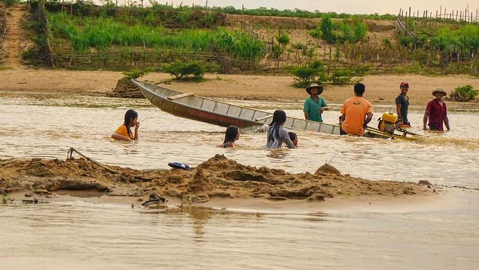 Kinh nghiệm độc hành xuyên Việt bằng xe máy - Ảnh 5.