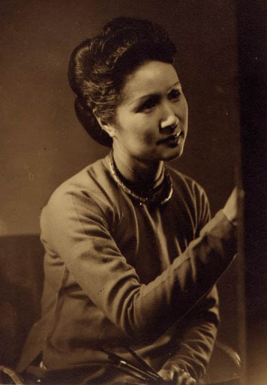 The painting created by the first female artist of modern Vietnamese art was sold for 13 billion - Photo 3.