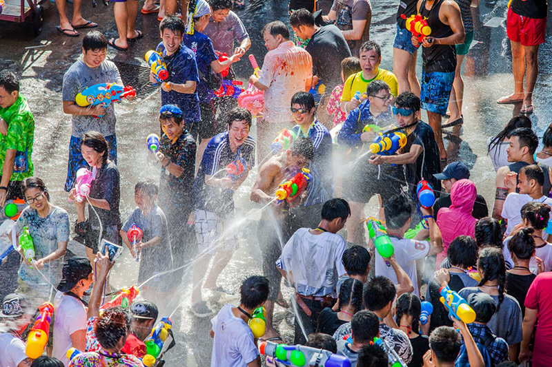 Kỳ tích Campuchia dịp Lễ hội té nước Songkran 2022 - đón gần 4,6 triệu khách du lịch  - Ảnh 2.