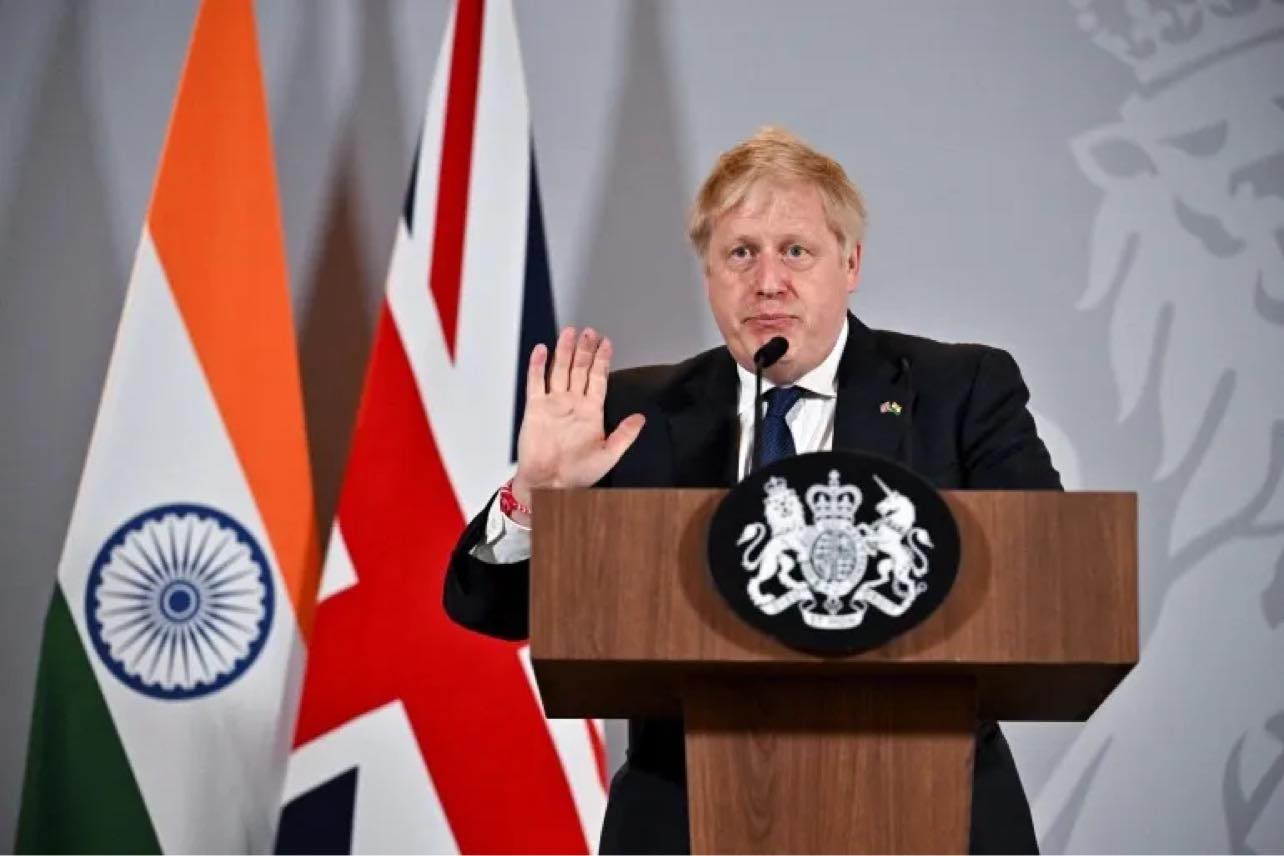 Thủ tướng Anh: Chiến tranh Ukraine có thể kéo dài đến năm 2023 - Ảnh 1.