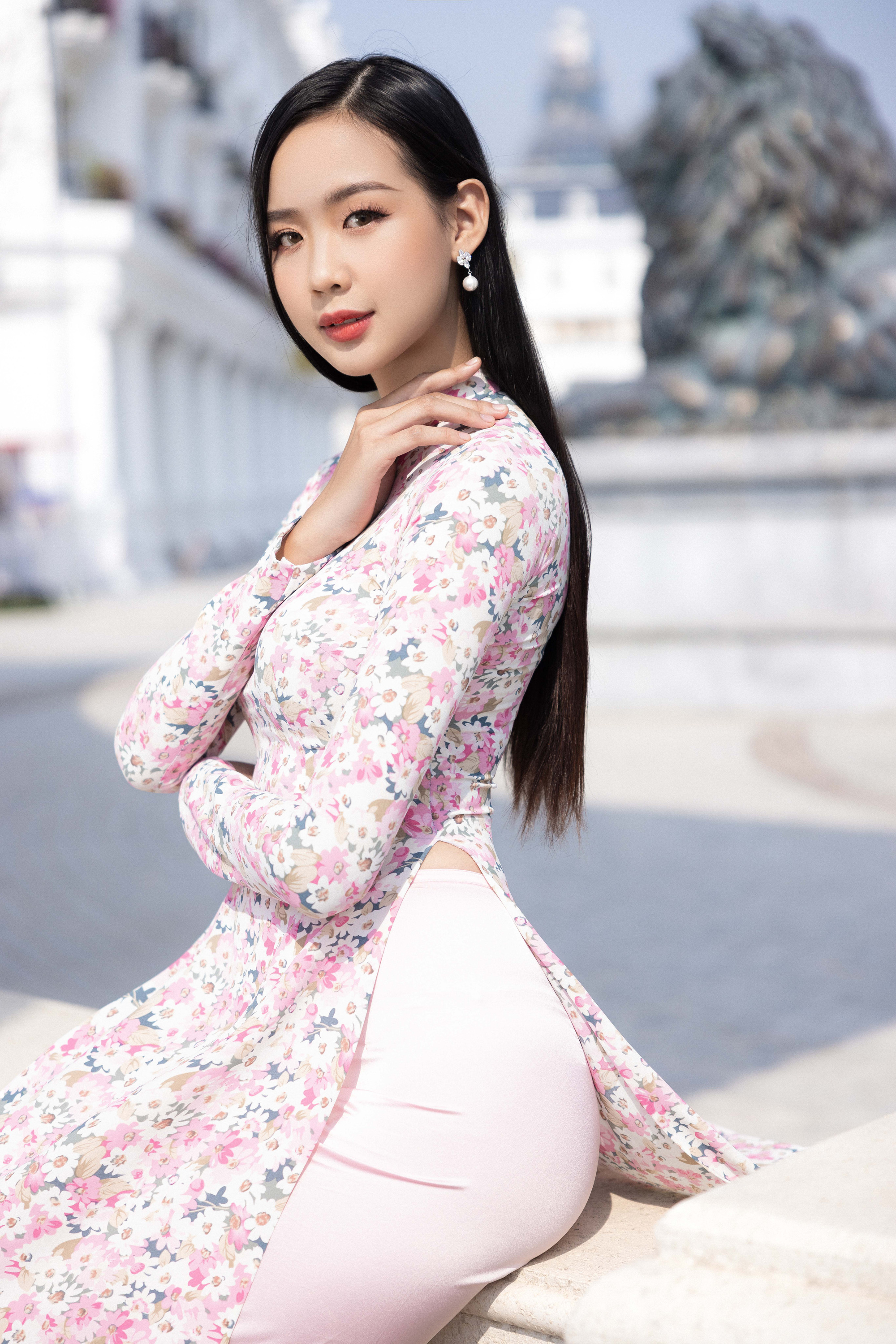 Chung khảo Miss World Vietnam 2022: Top 64 đọ sắc quyến rũ, cơ hội nào cho Nam Em? - Ảnh 1.