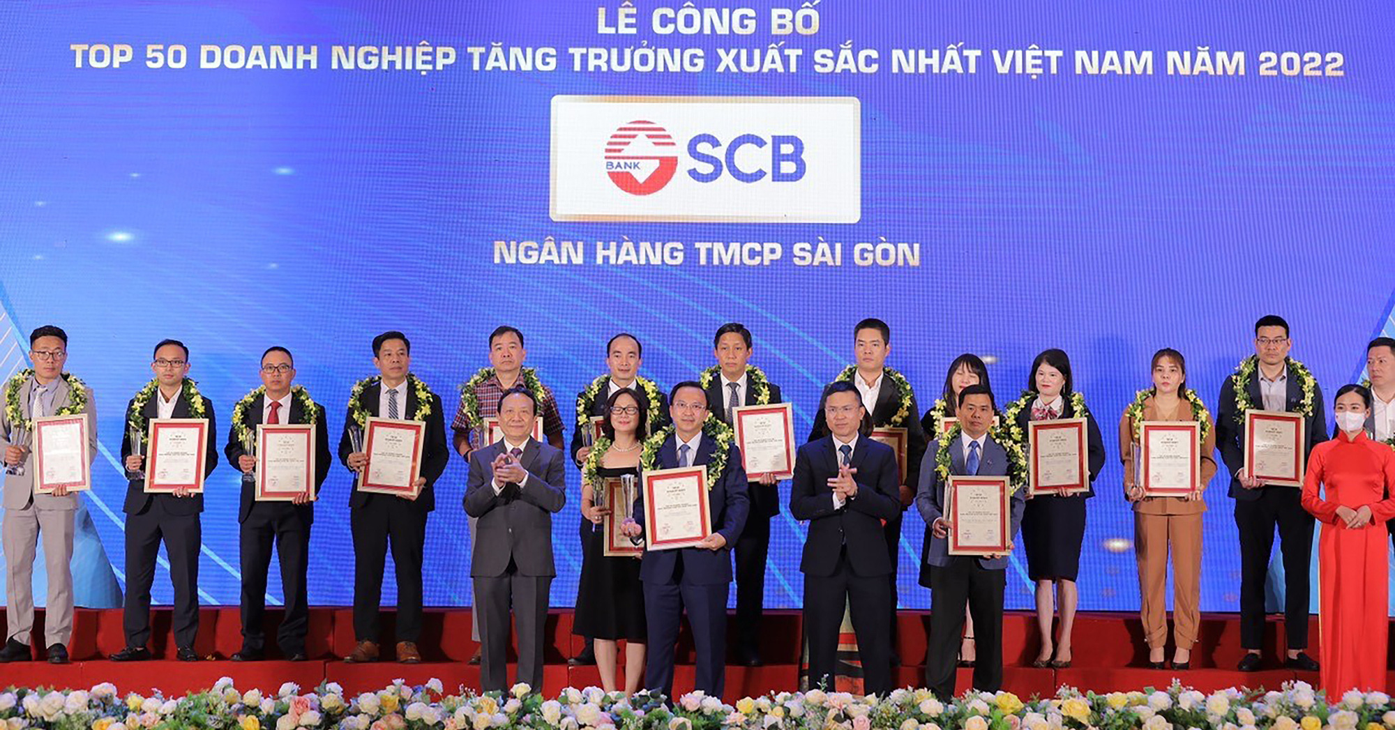 SCB was honored in the top 50 best growth enterprises in Vietnam
