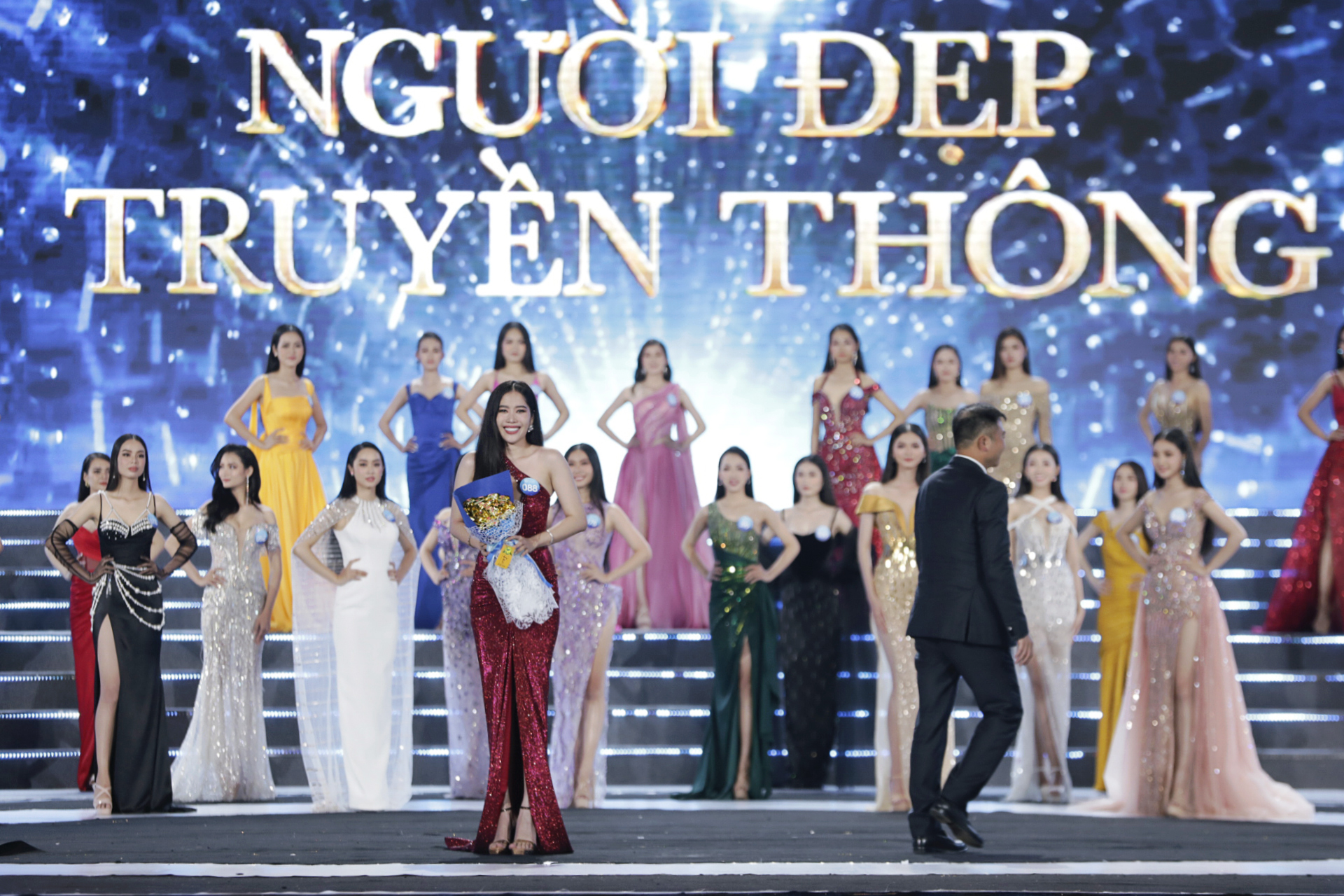 Top 38 Miss World Vietnam 2022 lộ diện trước chung kết, Nam Em trình diễn bikini nóng bỏng - Ảnh 6.