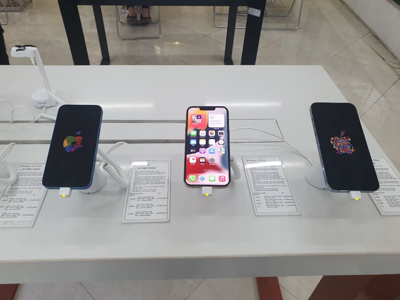 Many iPhone models have deep discounts on the occasion of the 30/4 holiday, some models are reduced by more than 7 million VND - Photo 2.