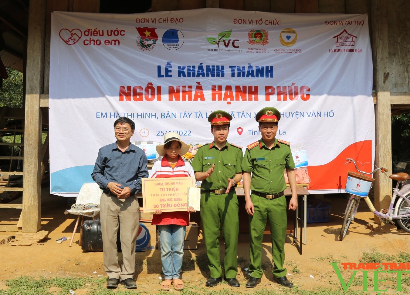 Sơn La: Bàn giao “ngôi nhà hạnh phúc” trẻ em nghèo nơi biên viễn  - Ảnh 3.