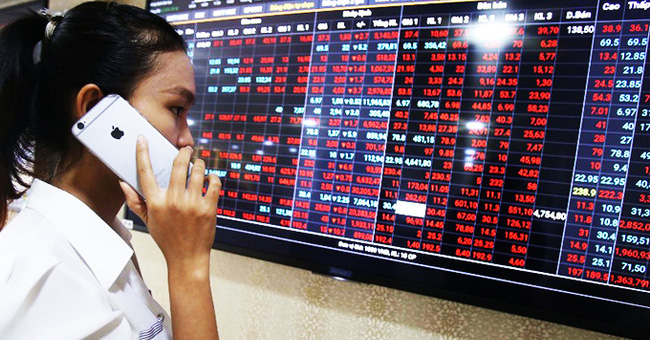 Stock market “lost brake”, how far can VN-Index fall?