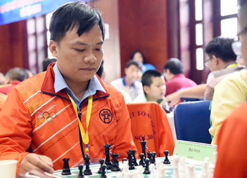 HLV ĐT cờ vua Việt Nam Bùi Vinh: &quot;Magnus Carlsen đã bị tâm lý trước Lê Quang Liêm&quot; - Ảnh 3.